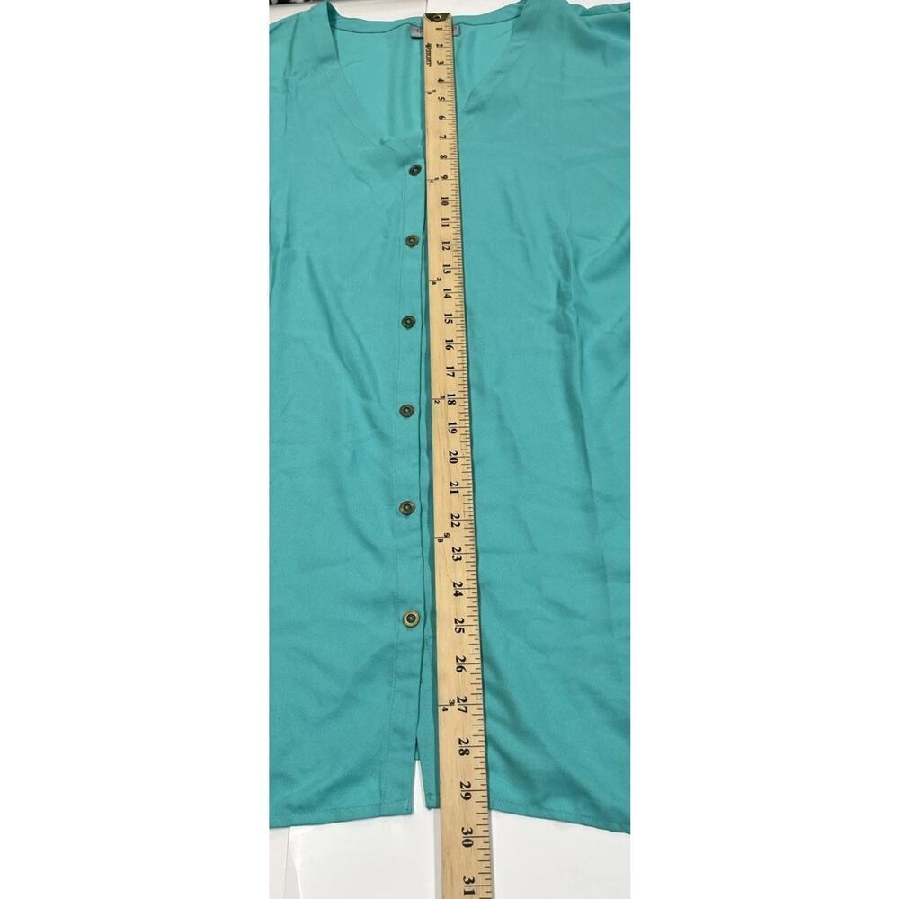 Catherines Button Up Tunic Top Women Size 3X Green SharkBite Hem Flowy - Picture 11 of 11